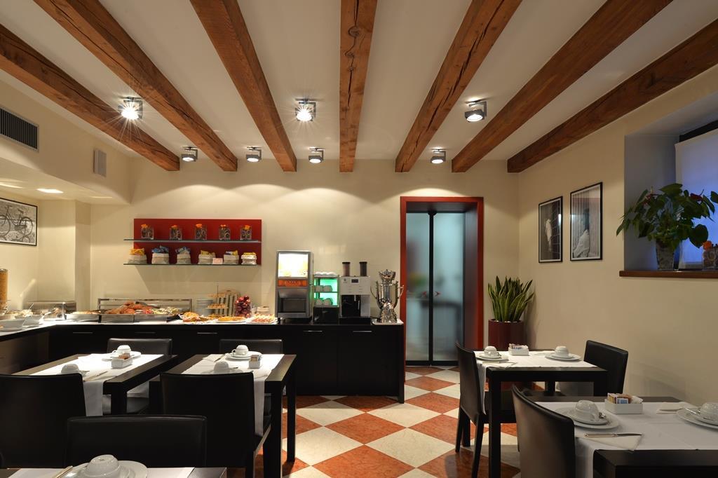 Best Western Hotel Armando Verona Bagian luar foto
